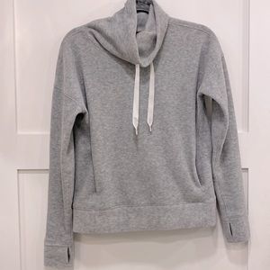 lululemon grey pullover